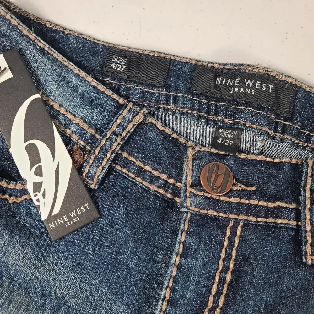Nine West Blue Denim Capri Jeans Bling Flap Pockets Heavy Stitching NEW 4 27